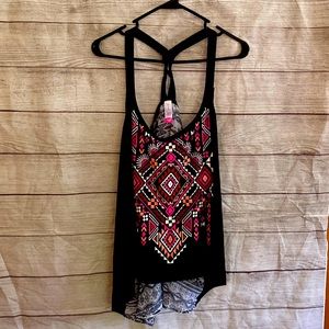 Women’s no boundary tank top…